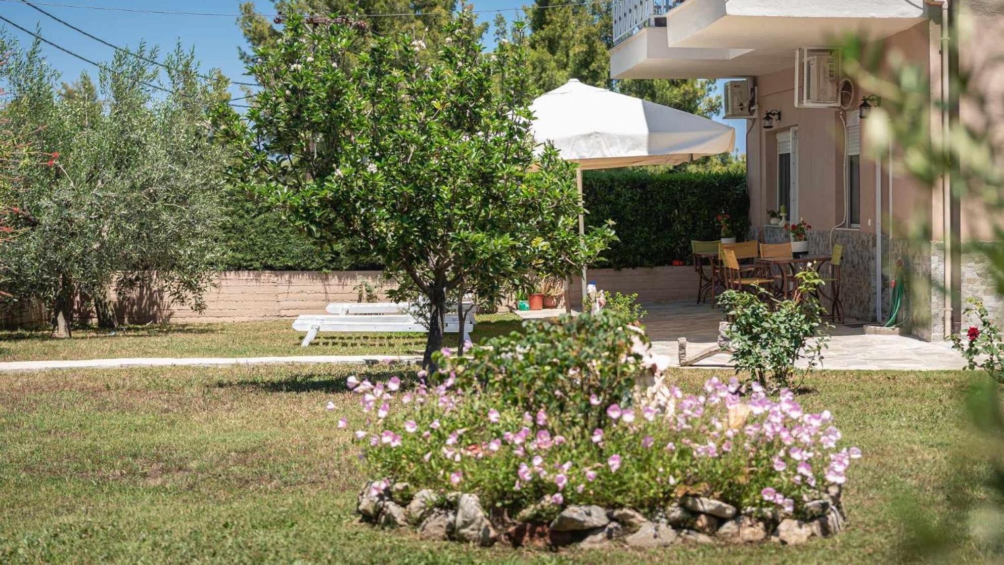Alexandra'S Garden Apartment Paliouri Ngoại thất bức ảnh
