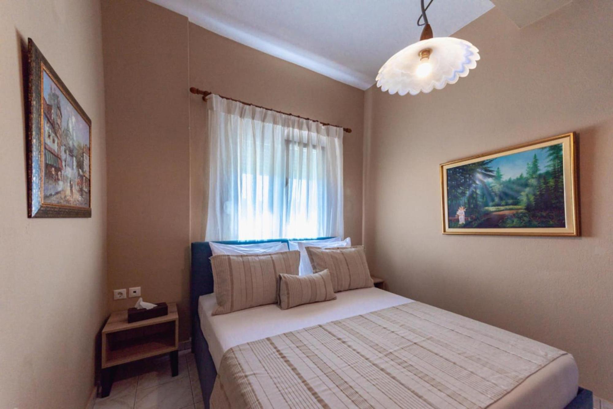 Alexandra'S Garden Apartment Paliouri Ngoại thất bức ảnh